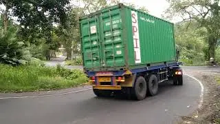 Bus Rosalia vs Tentrem saling kejar # truck muatan gas pool ngeblong ditikungan lahor 