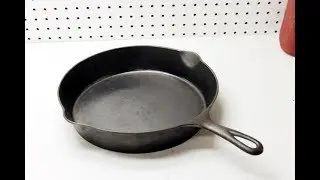 Wapak #10 Cast Iron Skillet #116