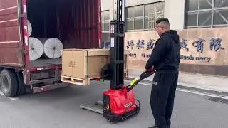 Operating viode SES10 self-lifting stacker