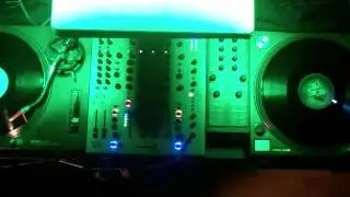 Studio Drum & Bass Mix on Vinyl - 2013