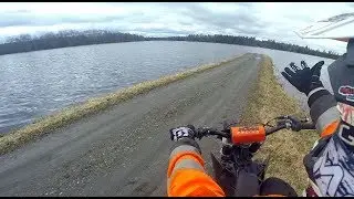 Tämä tässä on pelto! (KTM SX125)
