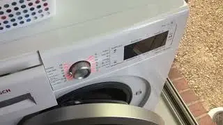 Bosch Serie 8 WAW28420AU/14 - Quick overview (friend’s machine)