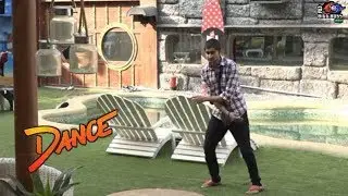 Bigg Boss 12 : Deepak Thakur Super-Duper Dance In Bigg Boss House | दीपक का सुपर डुपर डांस | BB 12