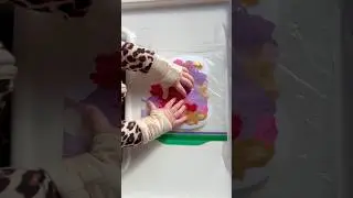 Mess-free painting activity for babies 🎨