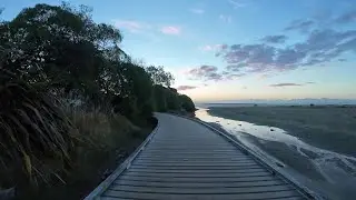 Ride : the boardwalk by the motor camp The Great Taste Trail Tahunanui Nelson New Zealand