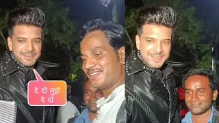 Reality King Karan Kundrra Was Seen Giving Photos To His Fans On The Side Of The Road At Lock UppSet