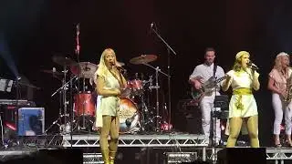 Honey Honey at the Bradford Live theatre tonight in the 'Waterloo: A Tribute to ABBA' show 