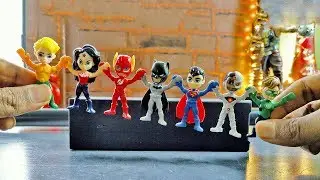 Justice League Kinder Joy Toys Complete Collection