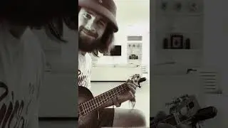 Wow! Superamazing blues from Bali on ukulele. Суперблюз на укулеле прямиком с Бали.