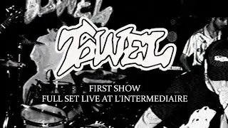 TOWEL - LIVE AT L'INTERMEDIAIRE ( FIRST SHOW )
