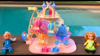 Elsa and Anna toddlers go to Sylvanian World
