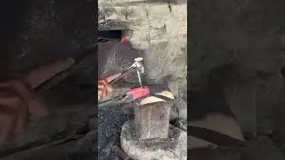 axe making with hand #axemaking