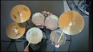 Paradiddle (RLRRLRLL) - am Schlagzeug verteilt (Beginner)
