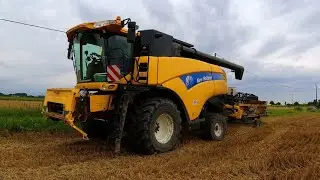🇫🇷Vlog Moisson 2021 : Je vous emm&egrave;ne dans la CX 8040 ! New Holland | Deutz-Fahr🤠[DJI]