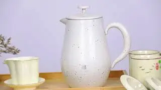 A Pear-Shaped French Press with Marble Finish &mdash; Which Size Would You Choose?