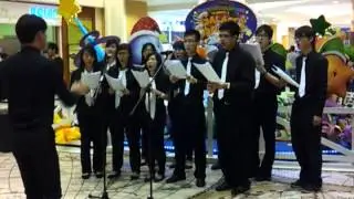 Quintsical Voices Caroling - O' Come All Ye Faithful (Compasspoint)