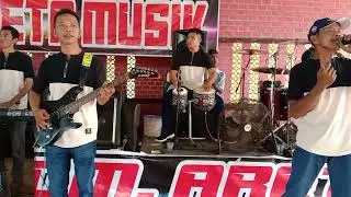 Live desa Tj Raya sanga desa OM. ARETA Musik 'dia lelaki aku lelaki'