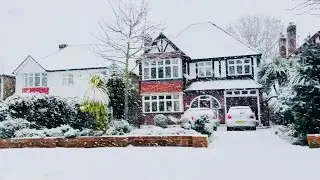 Snow ❄️ Falling Sunbury-On-Thames London England 🏴󠁧󠁢󠁥󠁮󠁧󠁿 🇬🇧 24-Jan-2021