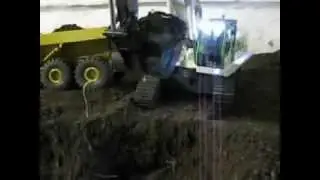 Liebherr 964 Bagger bel&auml;dt Dumper Bell 40, Cat 740 ( Baustellenparcours Ehingen/Berg)