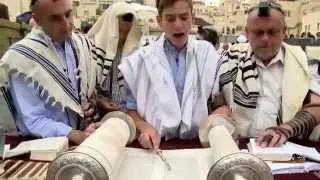 נתנאל בר מצווה בכותל המערבי Nathaniel Bar Mitzvah at the Western Wall