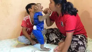 Clever Jason Lovable Upset Try To Stop Mom Imitate Zucking Thumb
