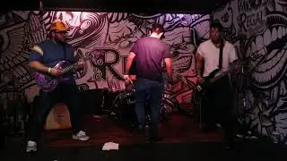 Sin Direccion at Regal Inn 12/19/2025