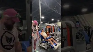Largest Vegan Bodybuilder vs 2 Bikini Competitors TheBodyBuildingVegan