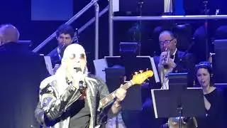 The Cast of Rocktopia with Dee Snider Performing We're Not Gonna Take It