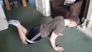Kneeling Cobra Push Up