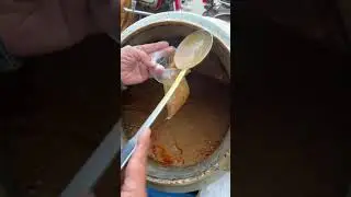 Extremely spicy nihari full of meat and flavours,highly recommended #forupage #nihari #shorts