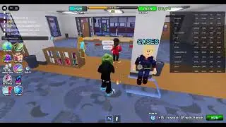 Cooking on roblox fight in a school!