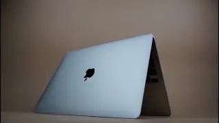 Unboxing MacBook Air M1 2022