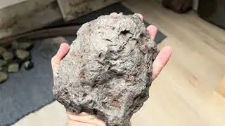 Aletai IIIE an 2713g end piece iron meteorite from Xinjiang, China Amazing Widmanstatten patterns