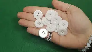 White Resin 20mm 4-Hole Round Buttons Pack Of 20 HA10400