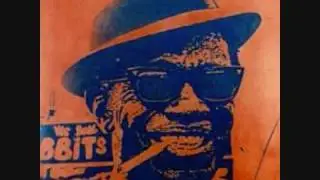 LIGHTNIN HOPKINS.SHORT HAIRED WOMAN