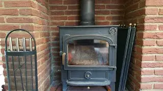 FIXING FIRE BRICKS WITH FIRE CEMENT AND SWEEPING A CLEARVIEW VISION 8KW WOOD BURNING STOVE