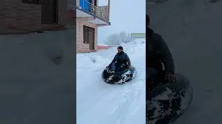 Snow enjoy kalam swat road #egzonibrahimi #snowroads #travel #shorts#viralvoice#winterroad