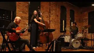 Larry Gray Trio performs 