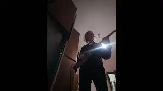 FRANKIE   FORCE   plays   IRON   MAIDEN    -    WAYSTED   YEARS ...con pletrro ...