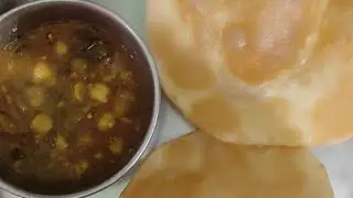 Chhola bhatura