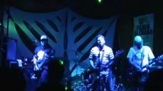FISTT -- Hardcore na Veia (ao vivo @ Tribos -- Maring&aacute; -- PR @ 25/08/12)