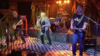 Eagle In The Wind - Kevin Smith's Onion Feat Pamela Gentry Mashburn on vocals (LIVE) at Double E