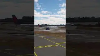 Most Dangerous Plane Landing with amazing pilot skills eps.703