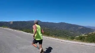 Rob Krar battles Coree Woltering at the 2018 Quicksilver 50K (music version)