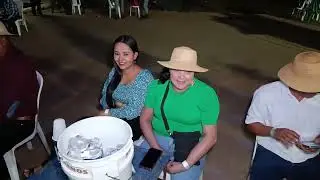 Cantadera en El Marañón de la mesa torrente Zapatero #musica #cultura #cantadera #tradiciones 