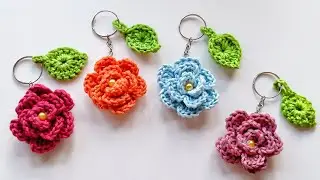 chaveiro de rosas de crochê 🧶 lembrancinha de crochê 🧶