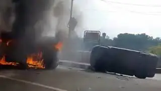 Kashmir News Trust: Violent mobs torched vehicles of a community in Jammu against CRPF killings
