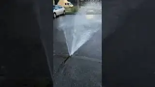 В Сипайлово забил гейзер