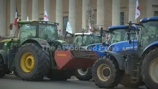 French farmers drive 350 tractors to Parliament to protest low incomes and EU trade deal