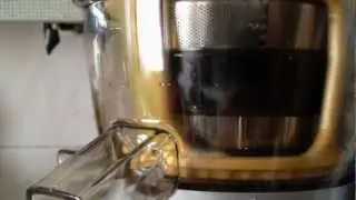Hurom HU-400 slow juicer - first run irregulated friction sound